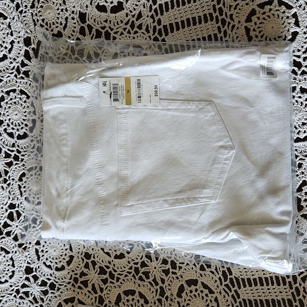 Women's white denim jeans